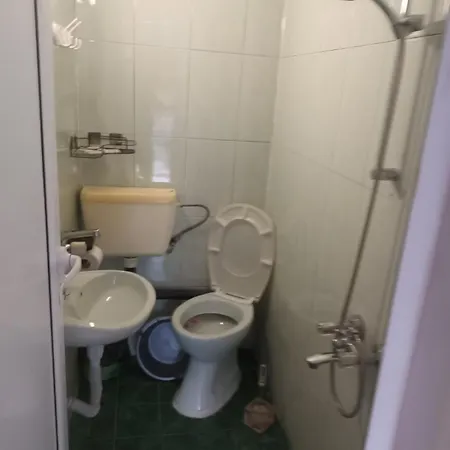 квартири - за гости, أتوبول