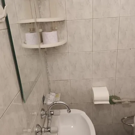 квартири - за гости, בית אירוח